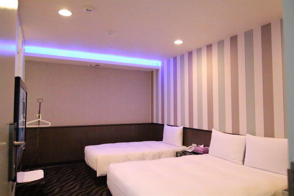Starry Night Hotel Тайбей Екстер'єр фото